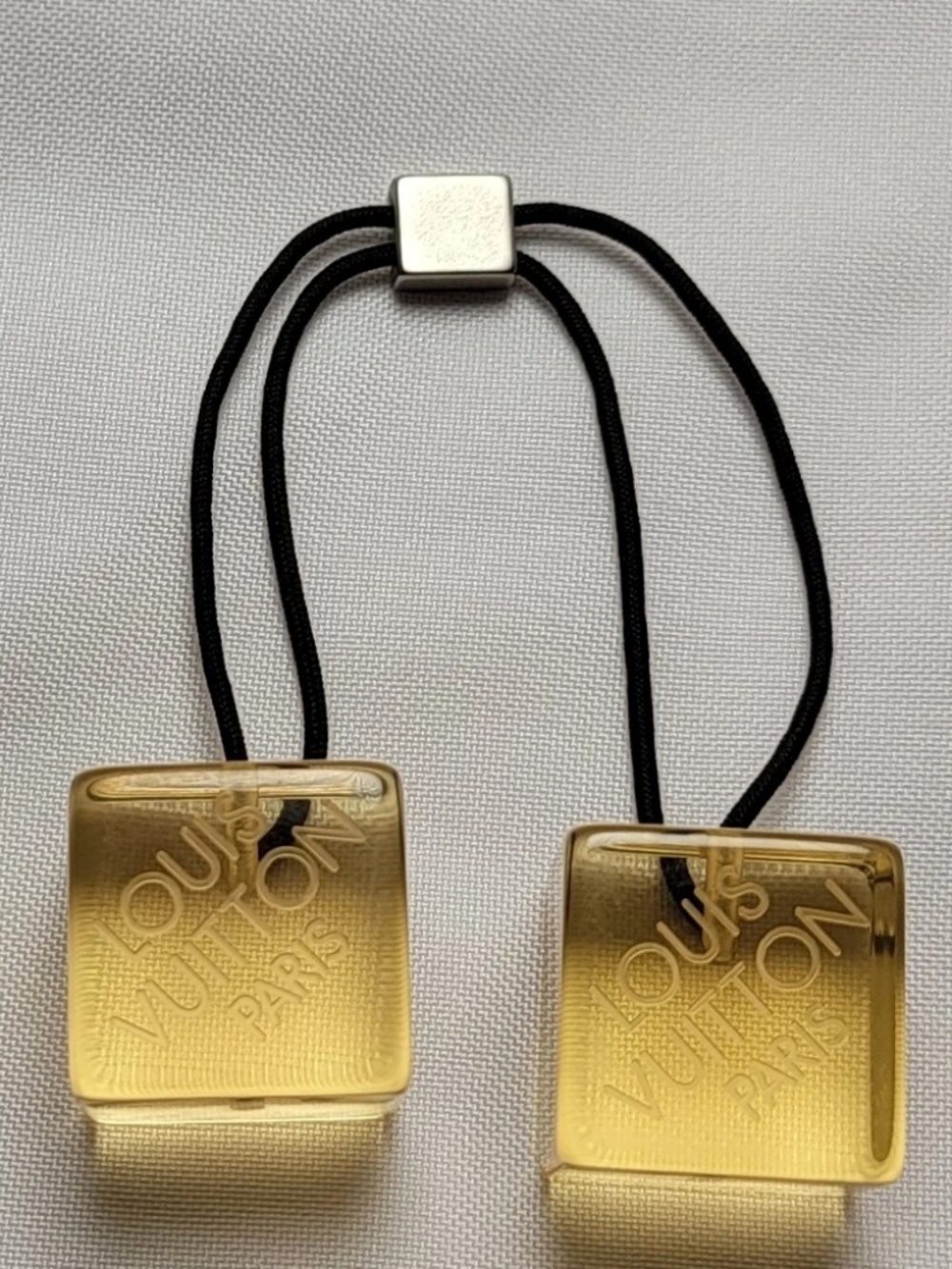 Louis Vuitton Hair Cubes or Wrist Tie - Picture 2 of 4